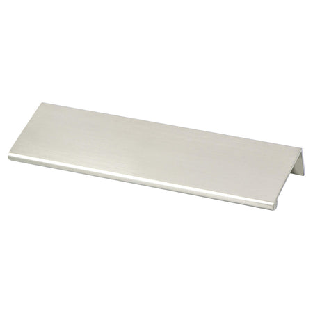 Berenson 1061-4BPN: 112mm cc Bravo Edge Cabinet Pull - Brushed Nickel