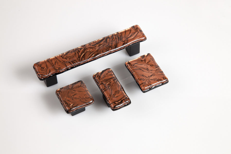 Grace White RCF4: 4" cc CopperFrost 4 Cabinet Pull - Copper/Black