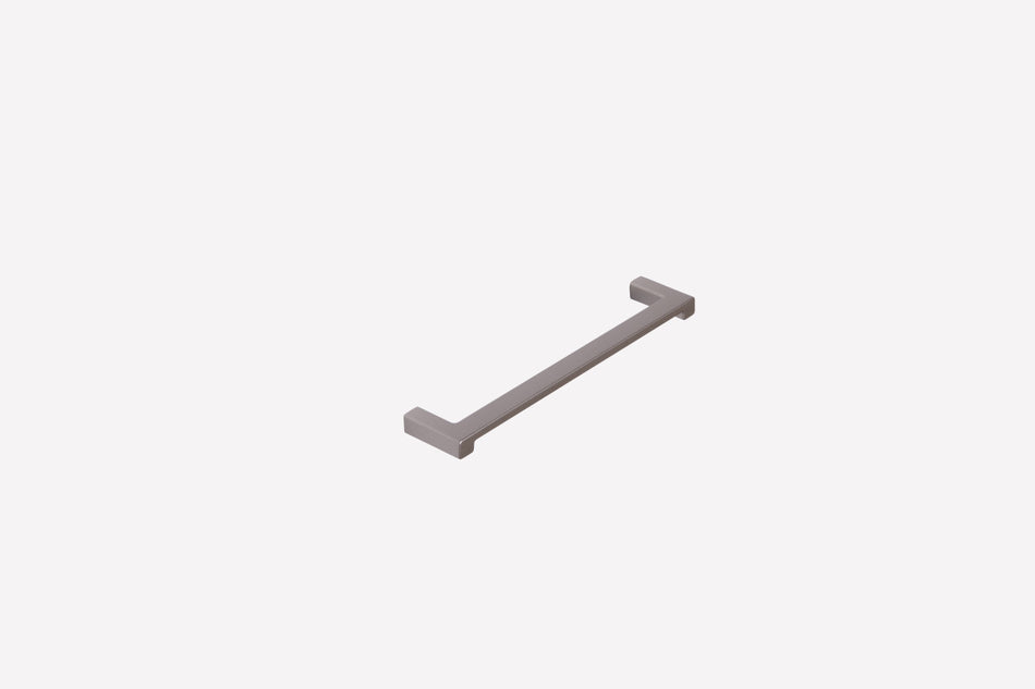 Schwinn 59040: 160mm cc Cabinet Pull - Satin Nickel