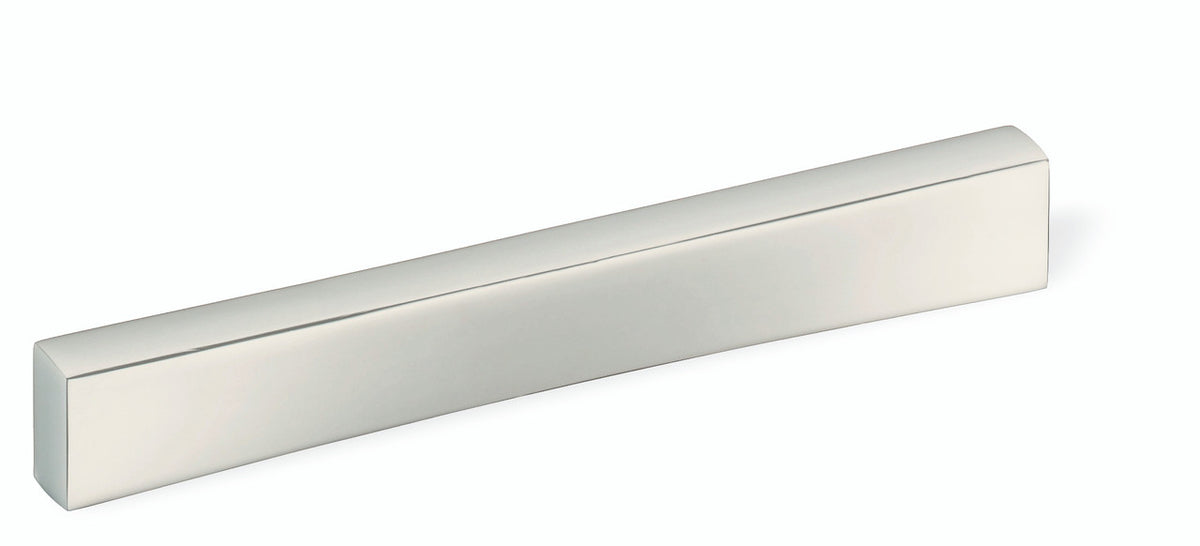 Schwinn 59111: 128mm cc Edge Cabinet Pull - Satin Nickel