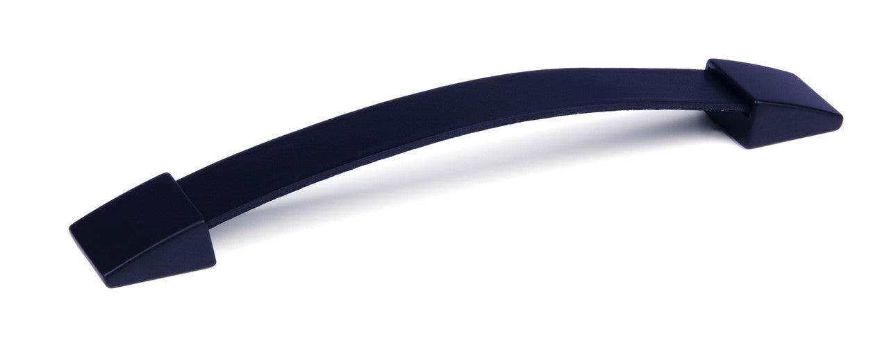 Schwinn 59388: 160mm cc Cabinet Pull - Matte Black/Black Leather