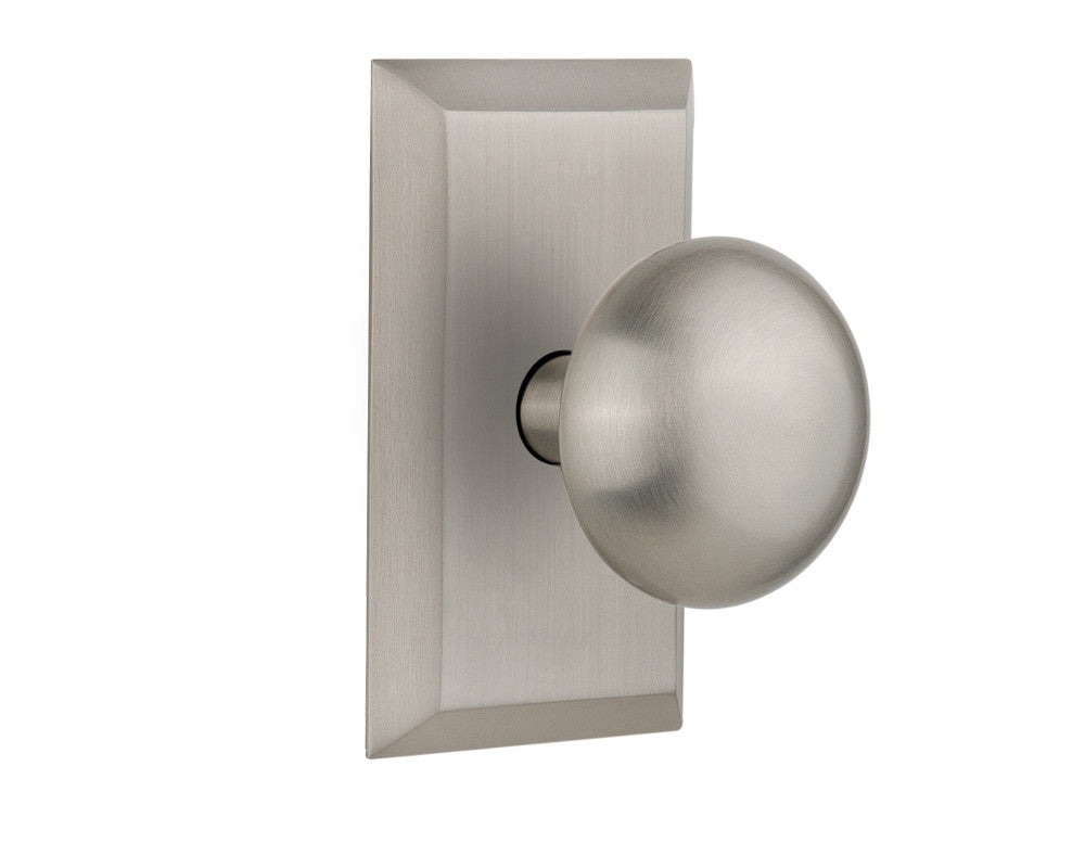 Nostalgic 713336: Studio Backplate w/New York Knob Privacy Door Set - Satin Nickel