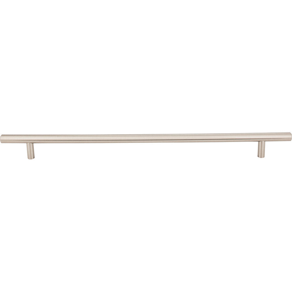 Elements 720SN: 640 mm cc Naples Round Bar Cabinet Pull - Satin Nickel
