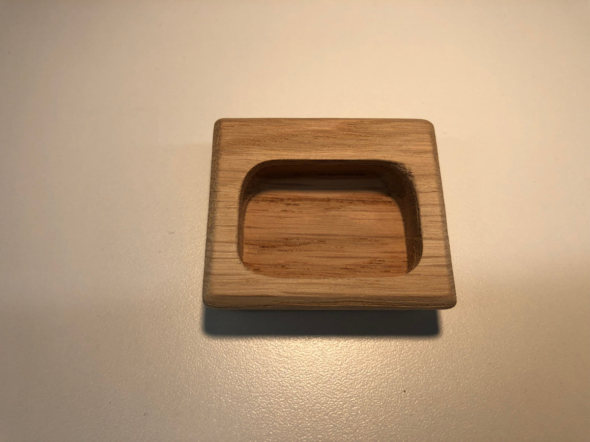 Cal Crystal 7717:  Flush Cabinet Pull - Oak