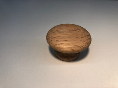 Cal Crystal 7728: 1-3/8" Round Cabinet Knob - Oak