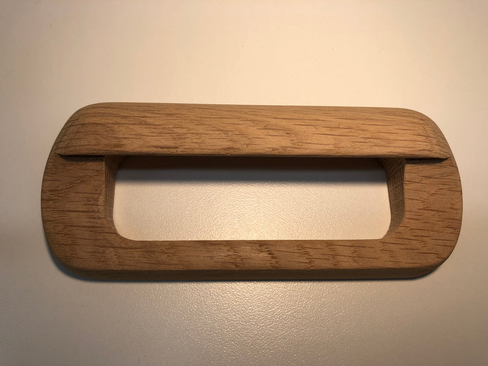 Cal Crystal 7760: 96mm cc Flush Cabinet Pull - Oak