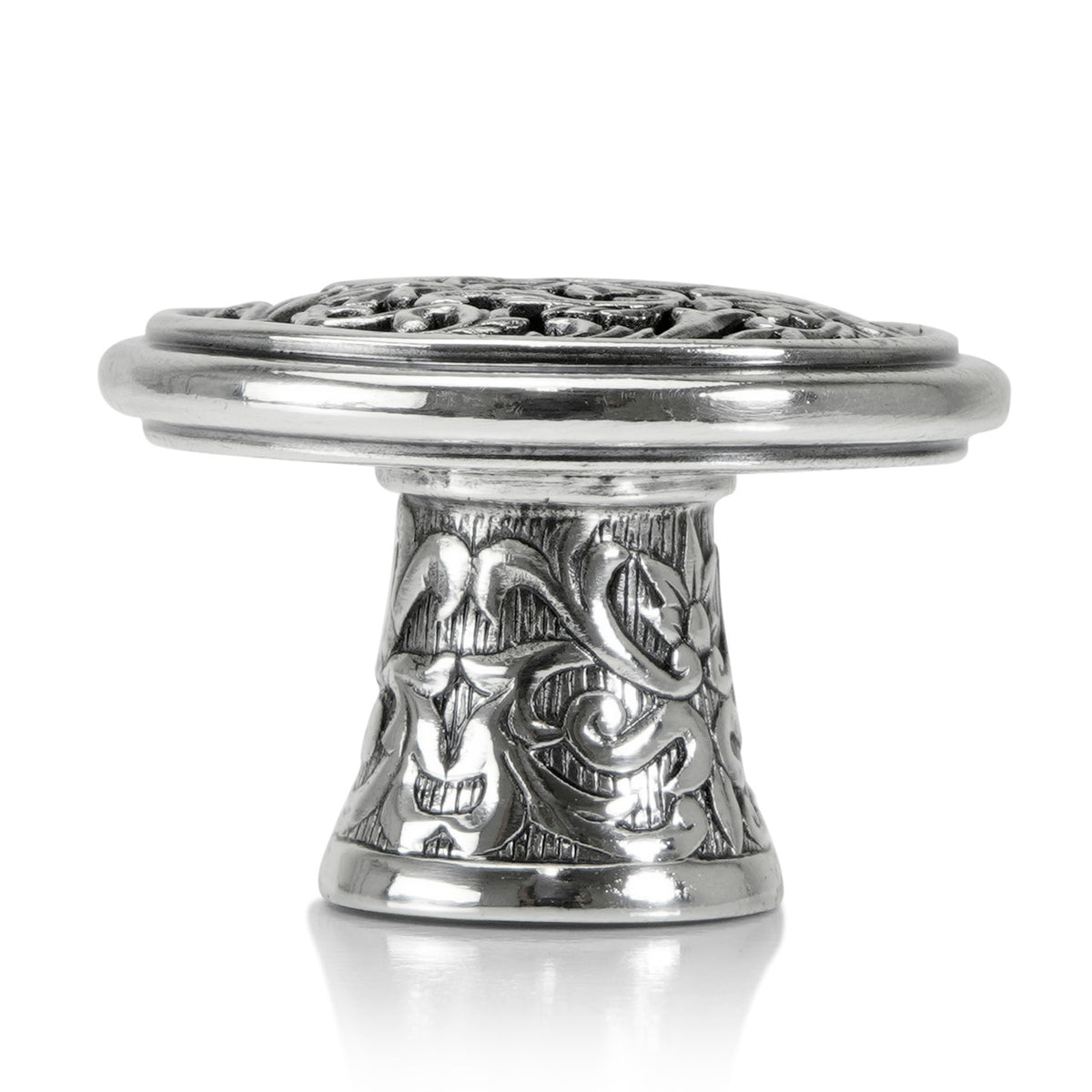 Edgar Bererbi 8457/6: 1-7/16" Glendale Court Cabinet Knob - Burnished Silver