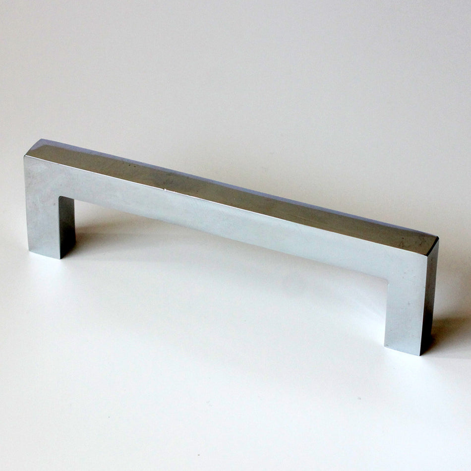 Rusticware 994CH: 4" cc Modern Cabinet Pull - Polished Chrome