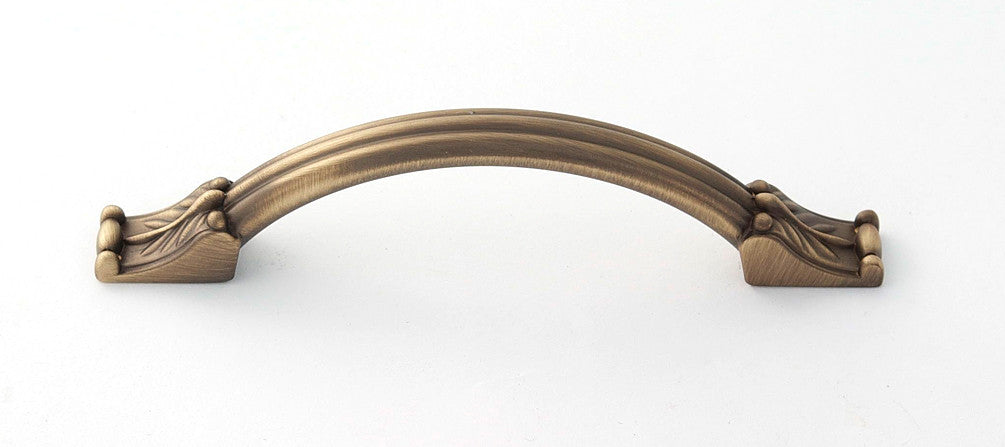 Alno A1476-35-AEM: 3-1/2" cc Fiore Cabinet Pull - Antique English Matte