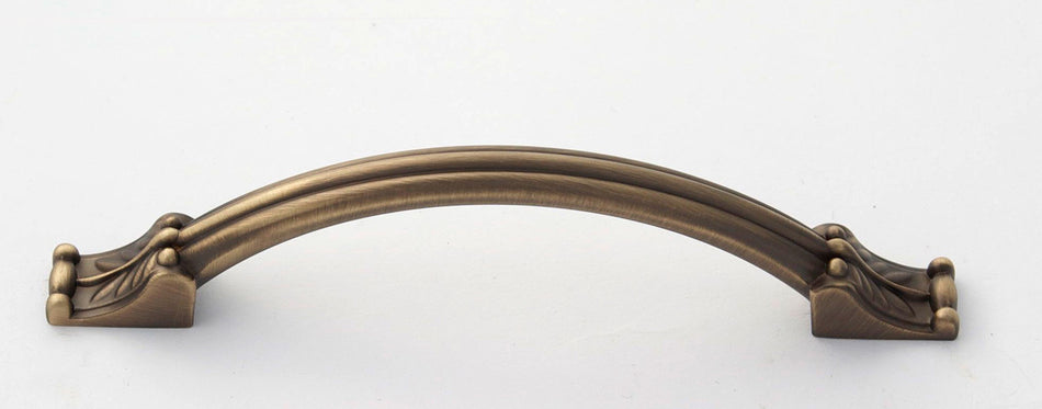 Alno A1476-4-AEM: 4" cc Fiore Cabinet Pull - Antique English Matte