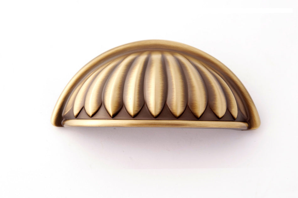 Alno A1478-AEM: 3" cc Fiore Cup Cabinet Pull - Antique English Matte