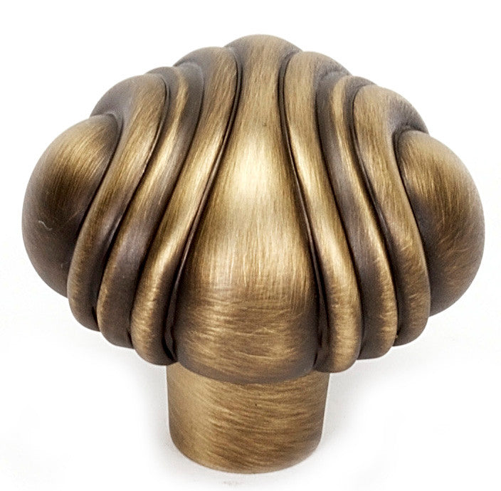 Alno A1502-AEM: 1-1/2" Venetian Cabinet Knob - Antique English Matte