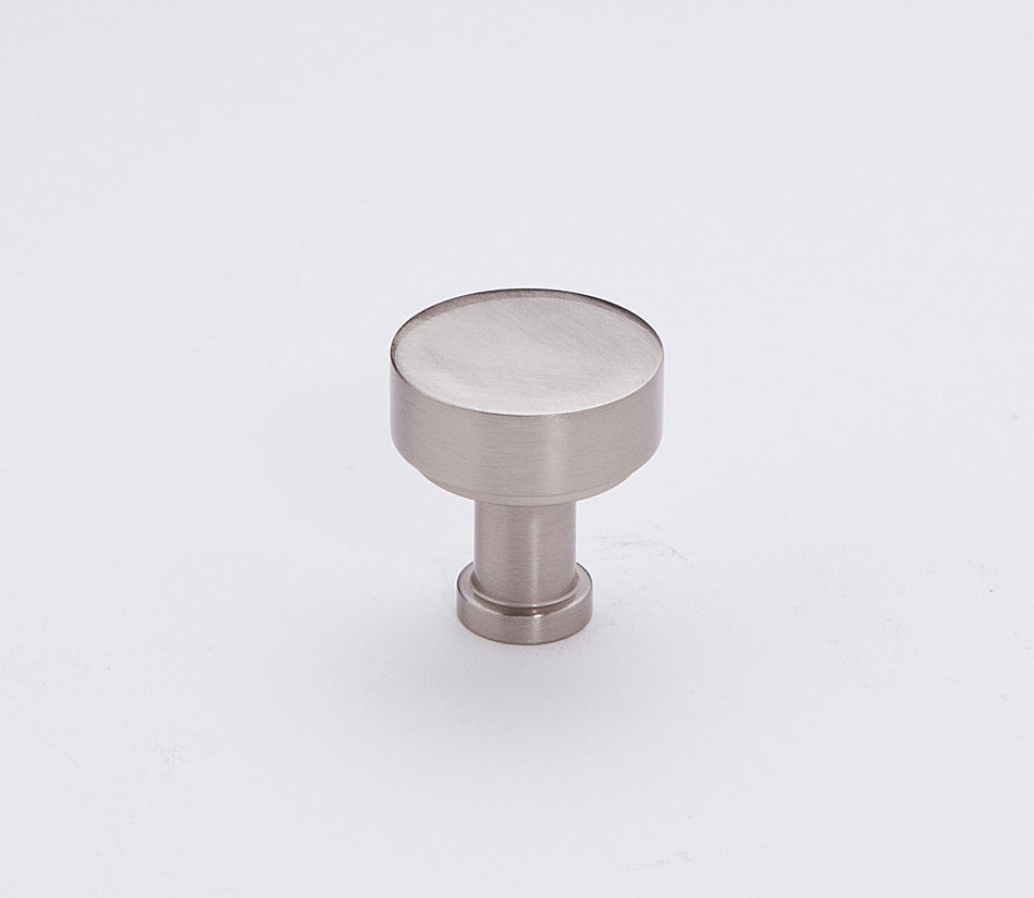 Alno A716-34-SN: 3/4" Moderne Cabinet Knob - Satin Nickel
