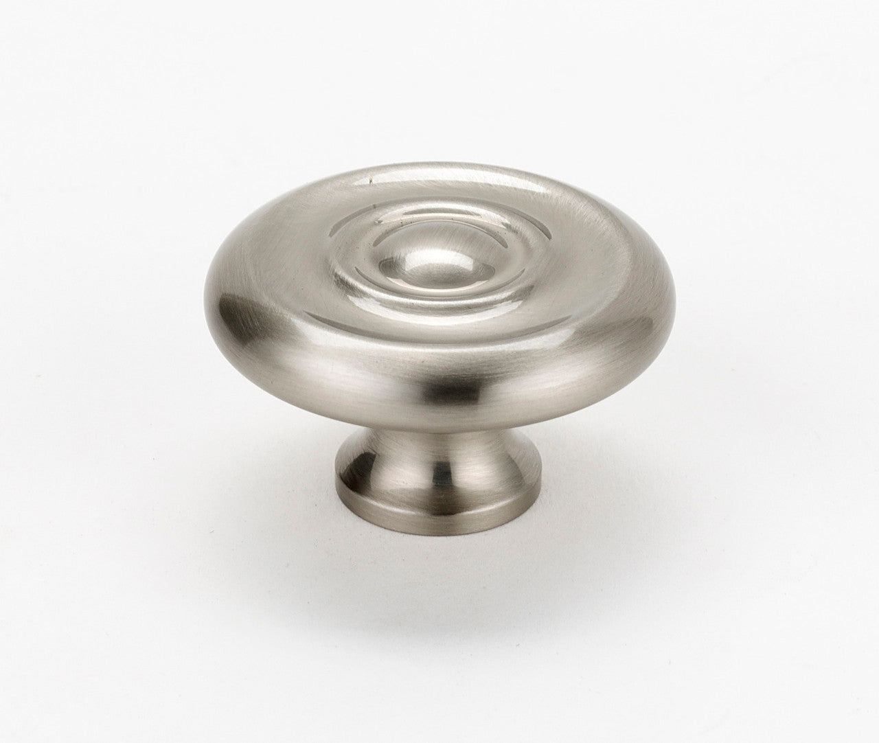 Alno A817-14-SN: 1-1/4" Traditional Cabinet Knob - Satin Nickel
