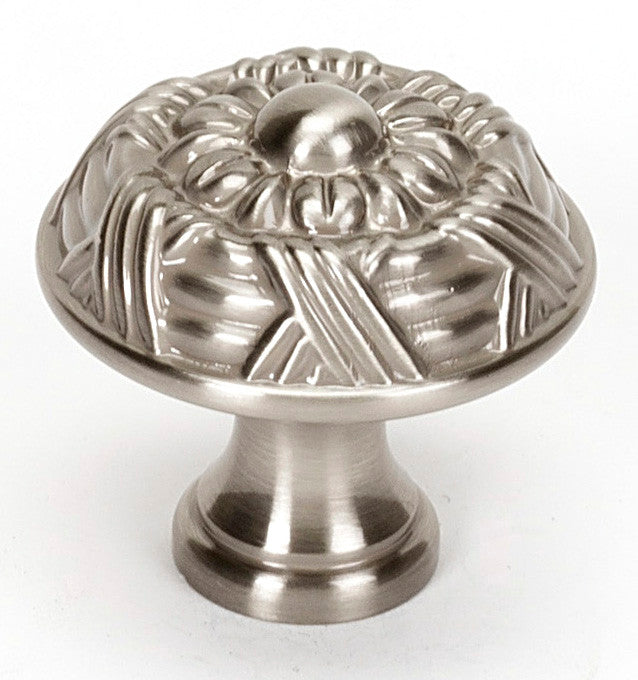 Alno A880-14-SN: 1-1/4" Ribbon & Reed Cabinet Knob - Satin Nickel