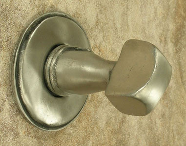Anne At Home 1544: Hammerhein Single Robe Hook