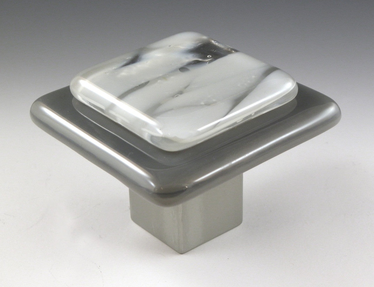 Grace White FG3: Fog on Grey 3 Cabinet Knob - Cloud/Gray