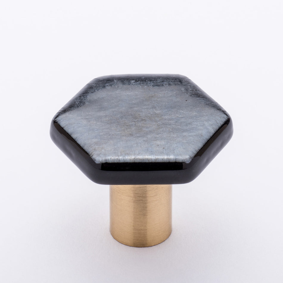 Sietto K-1702-SB: 1-1/4" Hexagon Cabinet Knob - Iridescent Silver Black w/Satin Brass Base