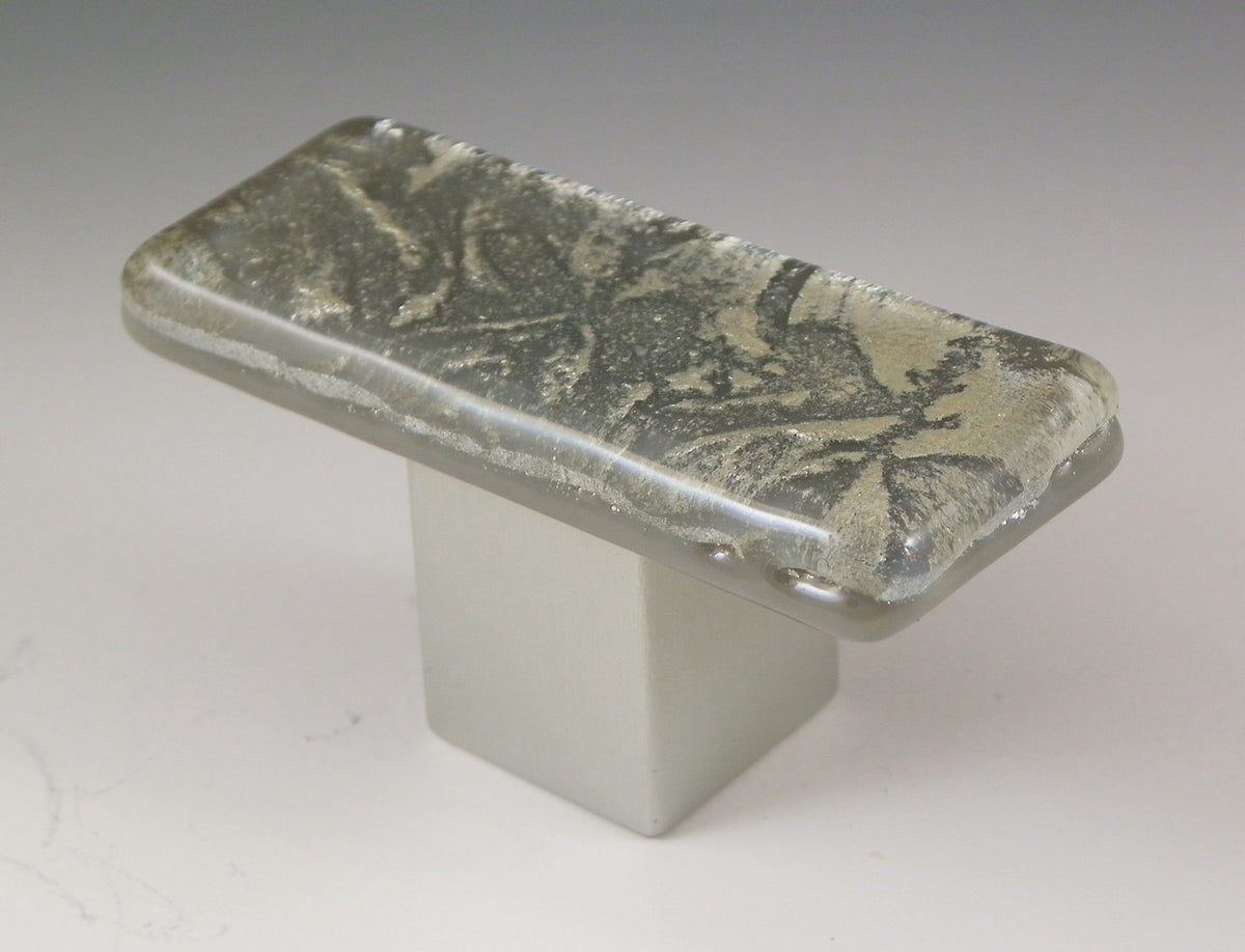 Grace White RSF2: SilverFrost 2 Cabinet Knob - Silver/Grey