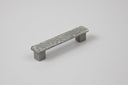 Grace White RSF4: 4" cc SilverFrost 4 Cabinet Pull - Silver/Grey