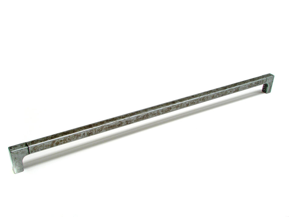 Richelieu 1414512142: 512mm cc Industrial Cabinet Pull - Pewter