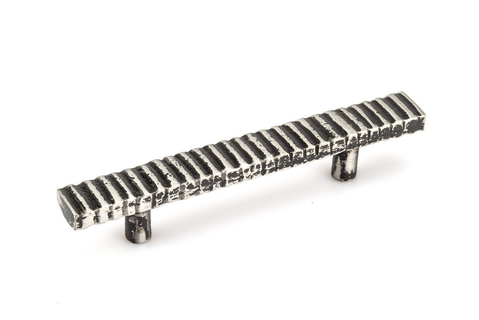 Richelieu 744096903: 96mm cc Industrial Forged Iron Cabinet Pull - Antique Iron