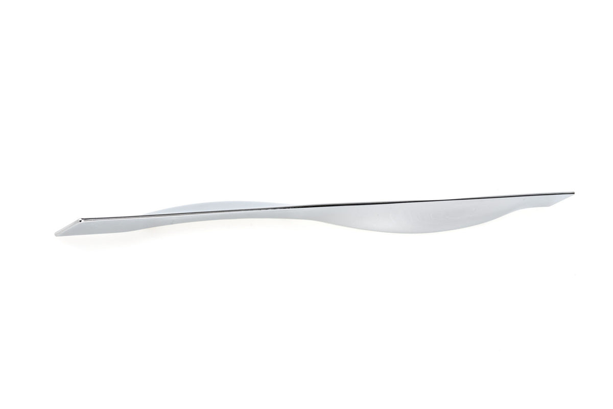 Richelieu 7887200140: 40mm cc to 200mm cc Edge Cabinet Pull - Chrome