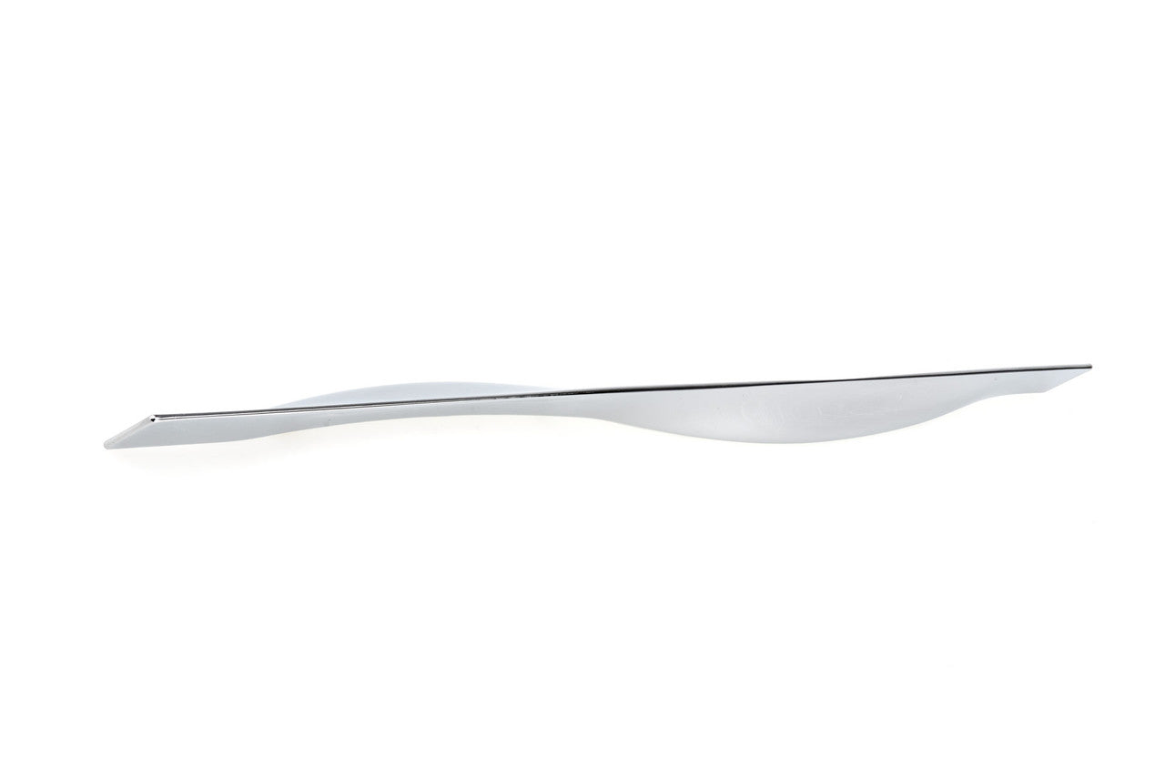Richelieu 7887200140: 40mm cc to 200mm cc Edge Cabinet Pull - Chrome