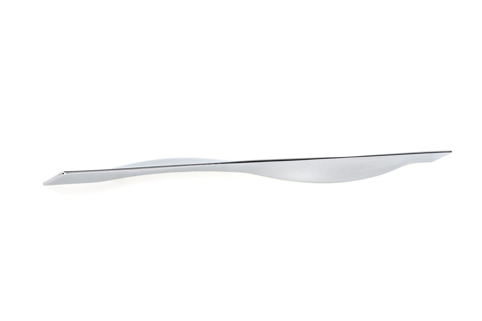 Richelieu 7887200140: 40mm cc to 200mm cc Edge Cabinet Pull - Chrome