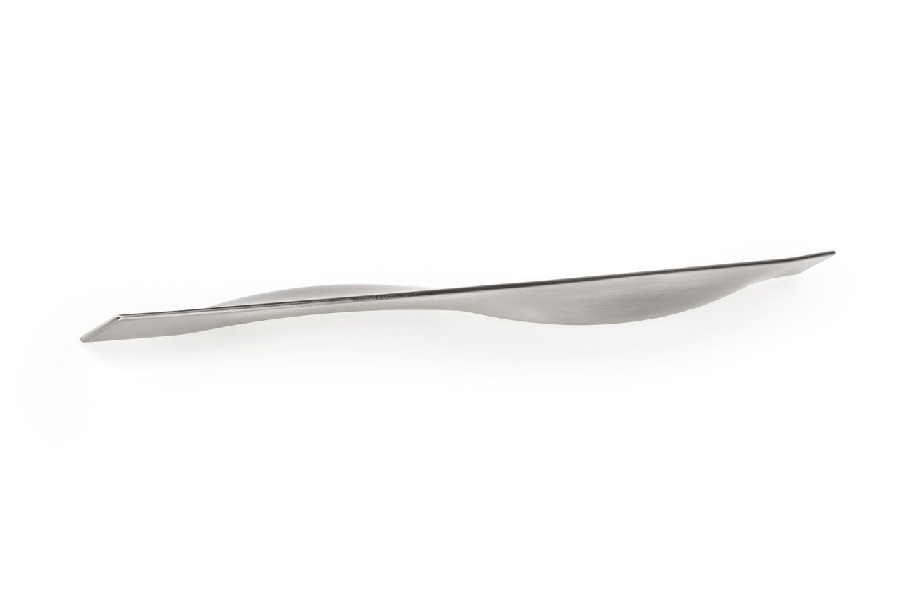 Richelieu 7887200195: 40mm cc to 200mm cc Edge Cabinet Pull - Brushed Nickel