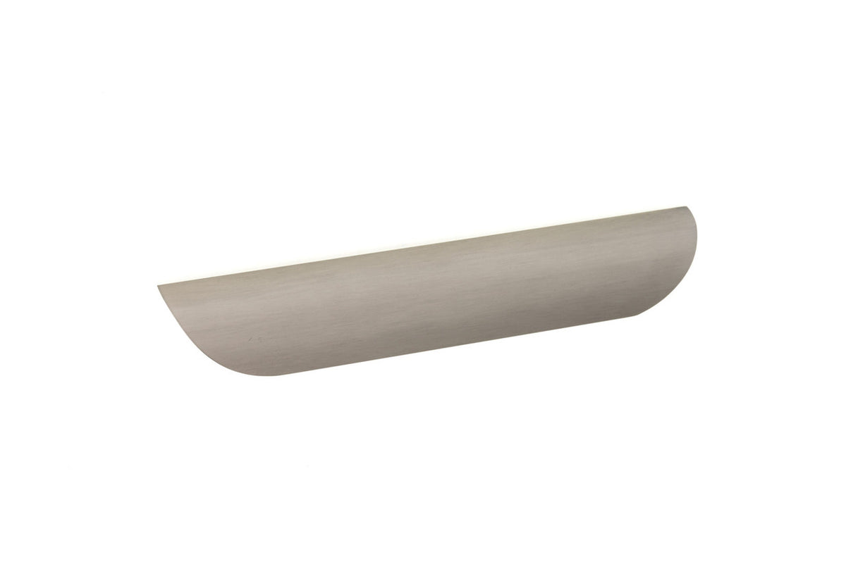 Richelieu 797596195: 96mm cc Inspiration Edge Cabinet Pull - Brushed Nickel
