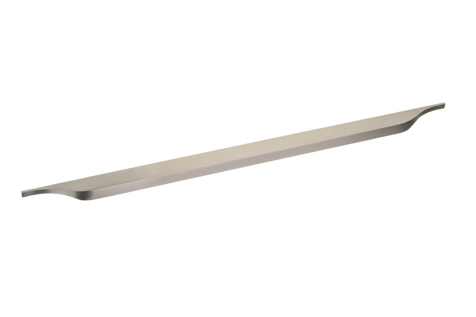 Richelieu 7987448195: 448mm cc Inspiration Edge Cabinet Pull - Brushed Nickel