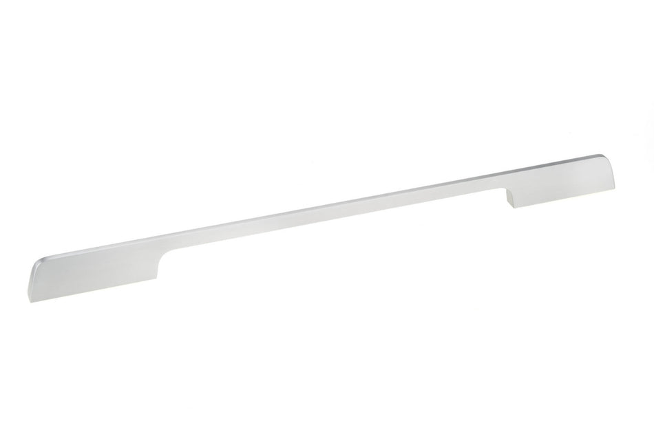 Richelieu 7996320173: 320mm cc Inspiration Euro Bar Cabinet Pull - Brushed Matte Chrome