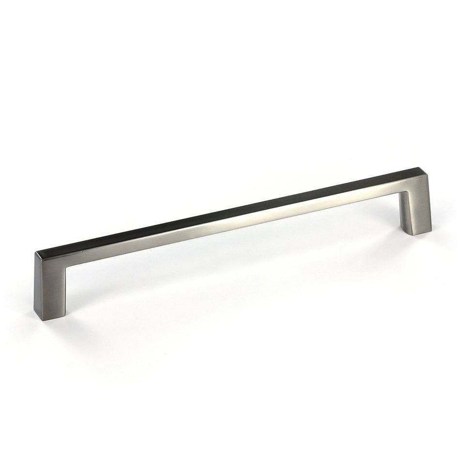 Richelieu BP10746140: 6" cc Eglinton Cabinet Pull - Polished Chrome