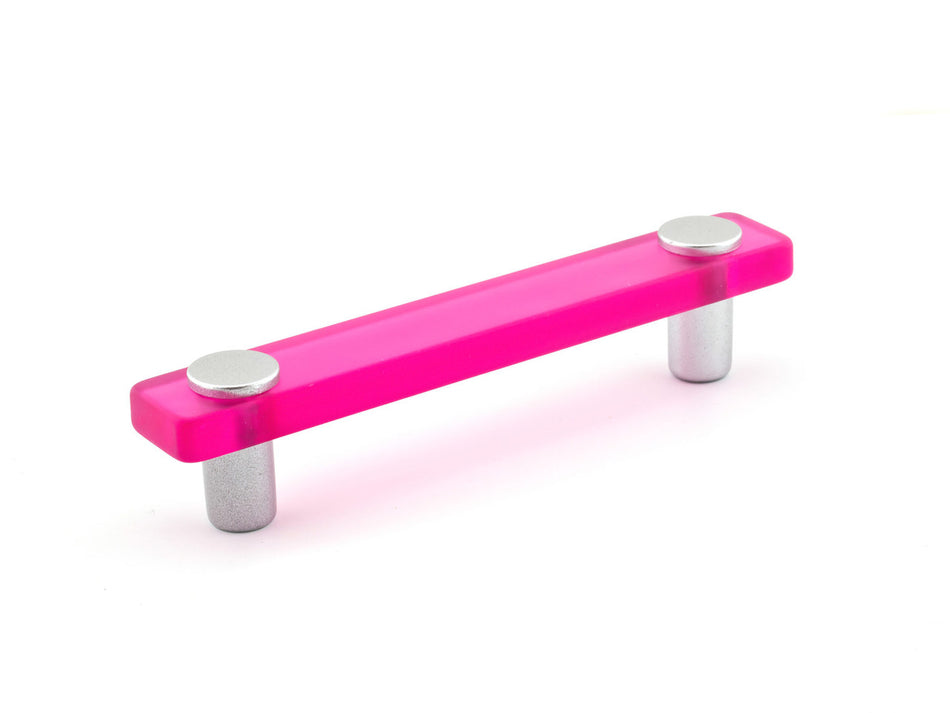 Richelieu BP1225076411: 96mm cc Eclectic Cabinet Pull - Fuchsia