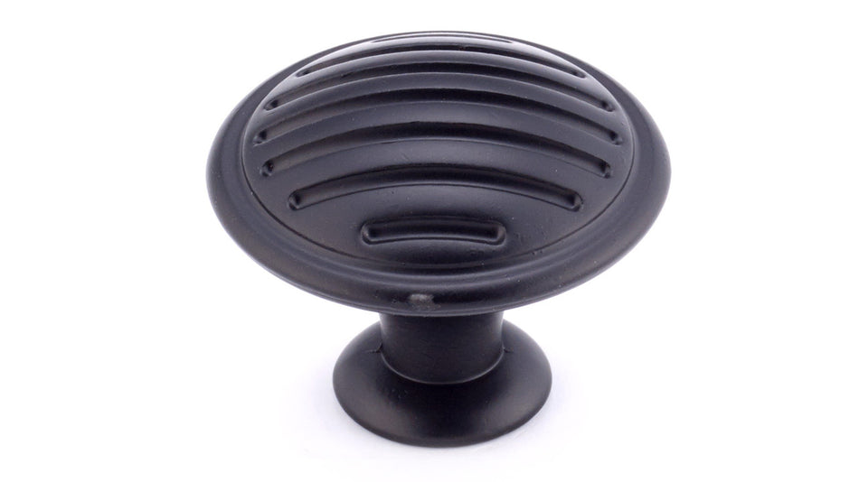 Richelieu BP16930900: 1-3/16" Modern Round Cabinet Knob - Matte Black
