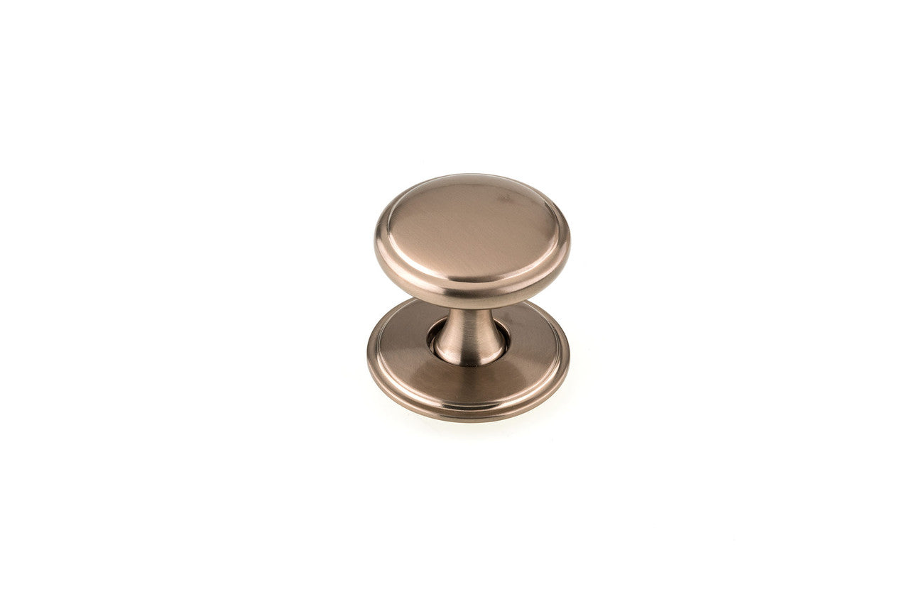 Richelieu BP224840CHBRZ: 1-9/16" Aspen Wardrobe Knob w/Backplate - Champagne Bronze