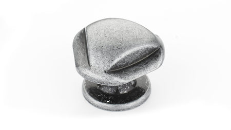 Richelieu BP2391533907: 1-5/16" Hudson Cabinet Knob - Wrought Iron
