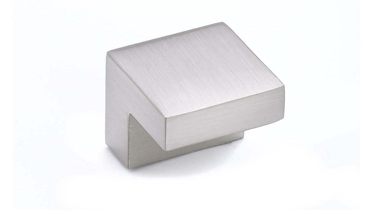 Richelieu BP31925195: 5/8" cc Windsor Cabinet Pull - Brushed Nickel