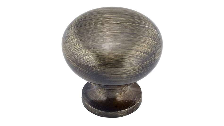 Richelieu BP3923AE: 1-1/4" Gatineau Cabinet Knob - Antique English