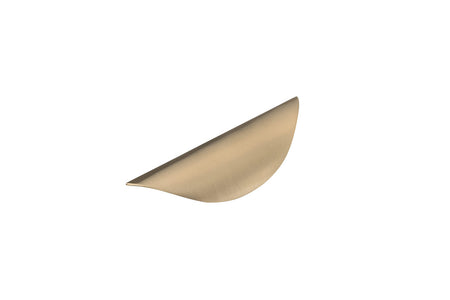 Richelieu BP426CHBRZ: 1-1/4" cc Swansea Cup Cabinet Pull - Champagne Bronze