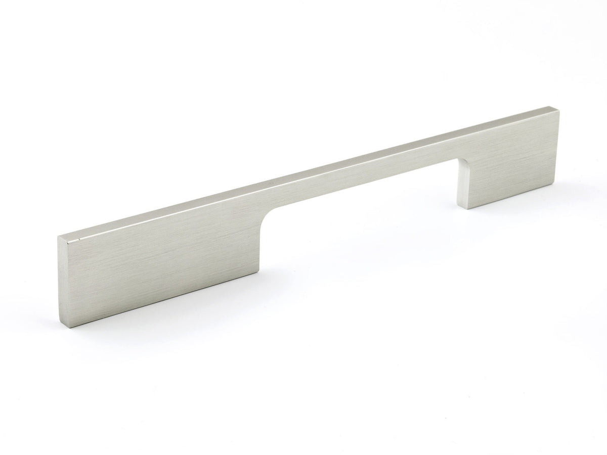 Richelieu BP720128195: 128mm cc Aversa Cabinet Pull - Brushed Nickel