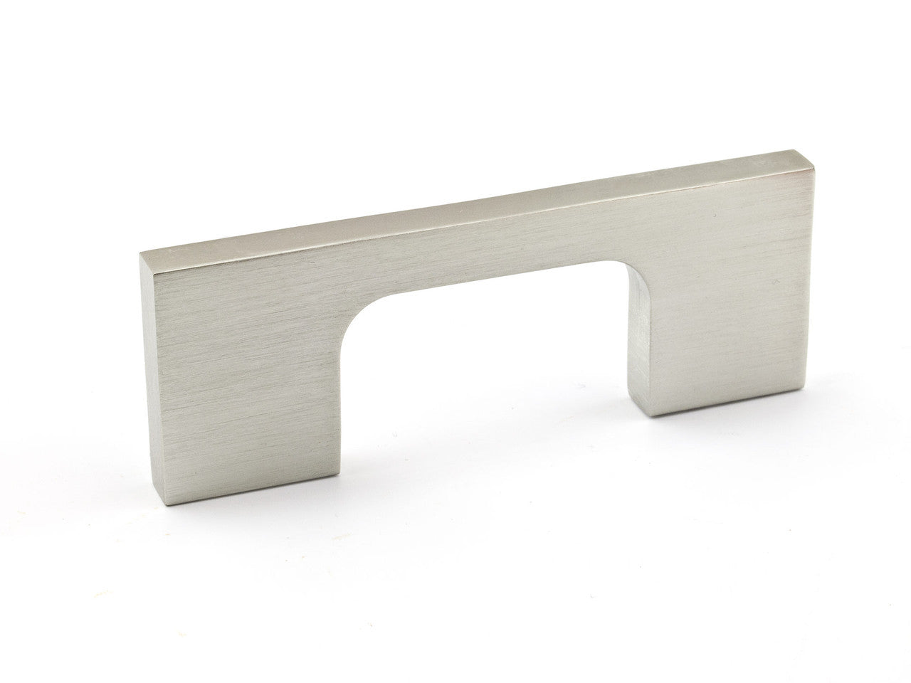 Richelieu BP72064195: 64mm cc Aversa Cabinet Pull - Brushed Nickel