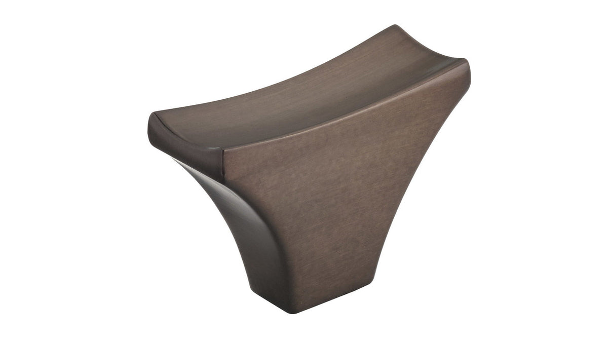 Richelieu BP722740HBRZ: 1-9/16" Westmount Cabinet Knob - Honey Bronze
