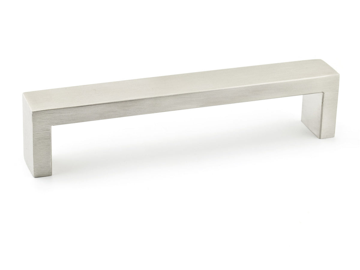 Richelieu BP7544128170: 128mm cc Williamsburg Cabinet Pull - Stainless Steel