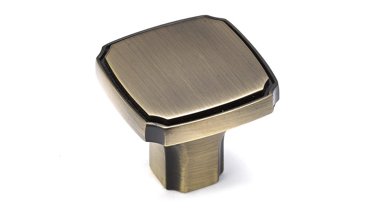 Richelieu BP77035AE: 35mm Lorraine Cabinet Knob - Antique English