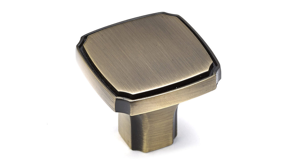 Richelieu BP77035AE: 35mm Lorraine Cabinet Knob - Antique English