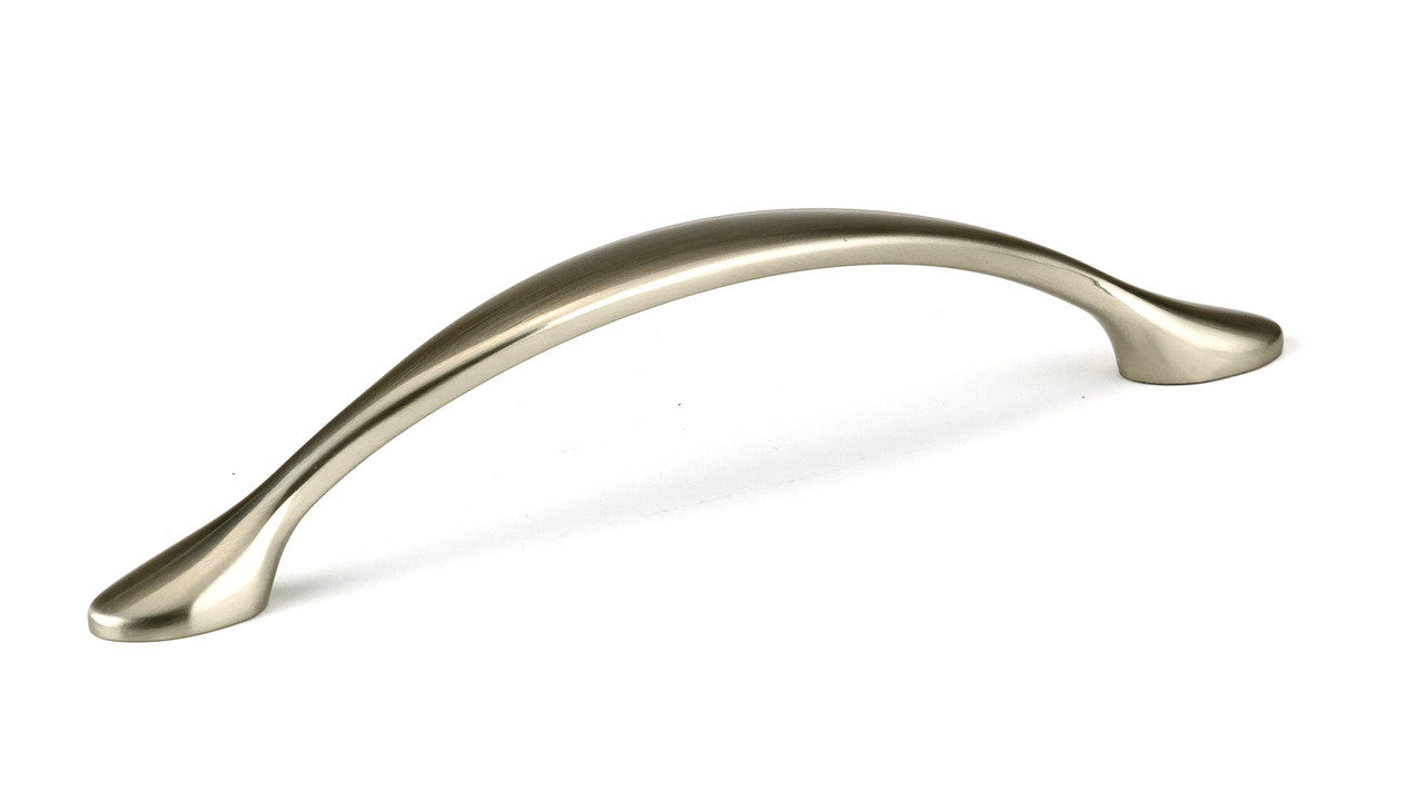 Richelieu BP7815195: 128mm cc Laurelton Cabinet Pull - Brushed Nickel