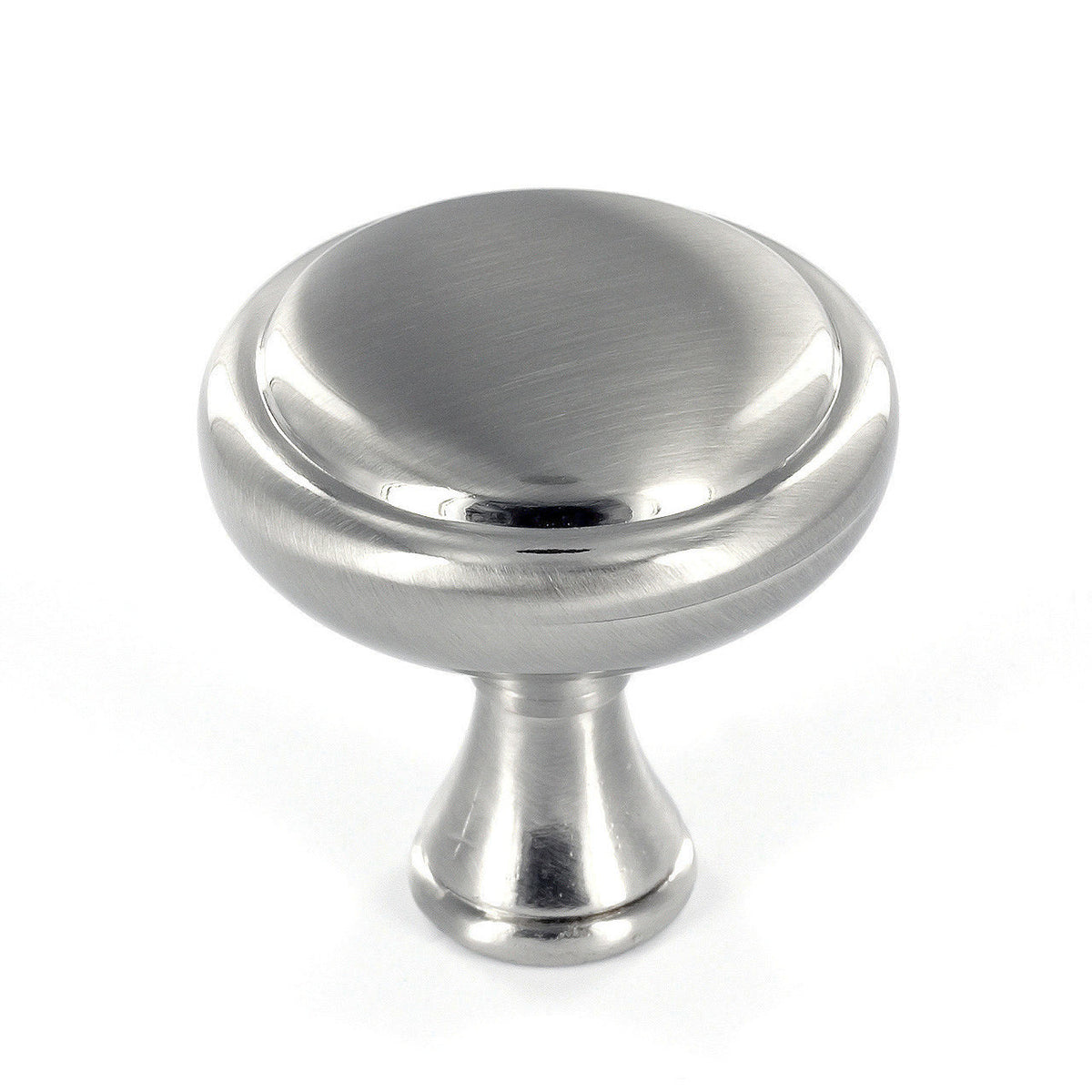 Richelieu BP79032195: 1-1/4" Candiac Cabinet Knob - Brushed Nickel