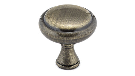 Richelieu BP79032AE: 1-1/4" Candiac Cabinet Knob - Antique English